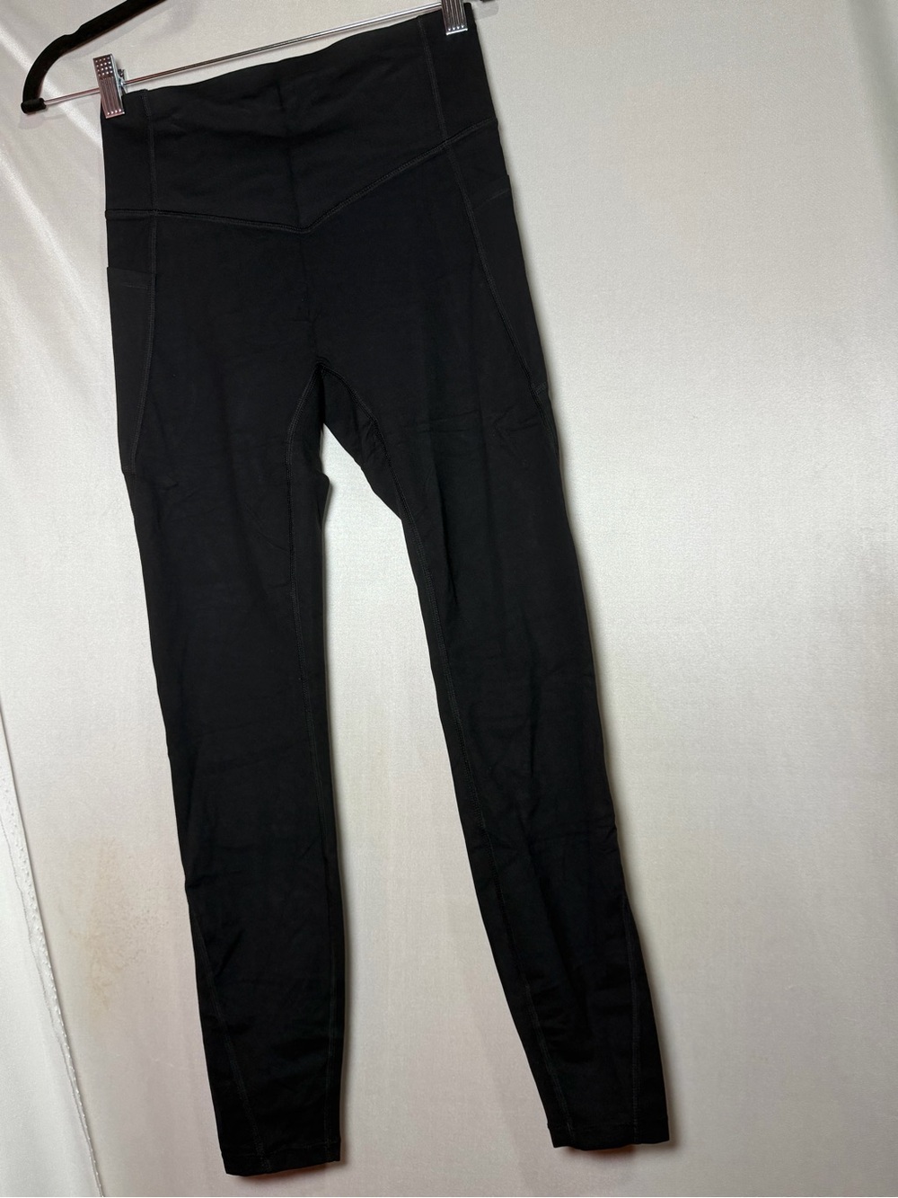 Halara Black High-Waisted Side-Pocket Leggings Size S CLW185I